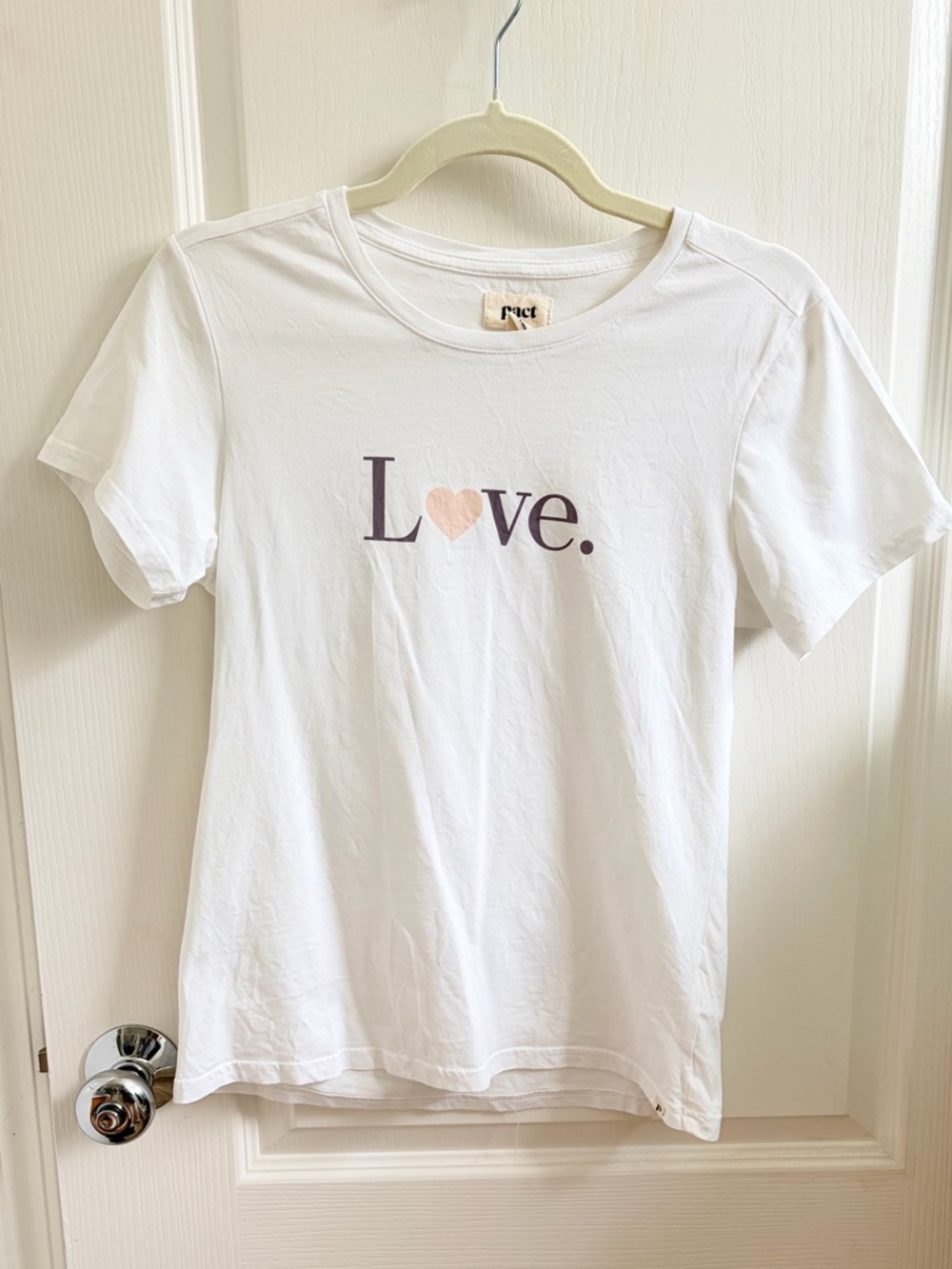NEW Pact 100% organic cotton “LOVE” White Crewneck T-Shirt